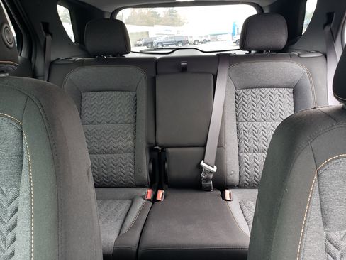 Used 2022 Chevrolet Equinox LT w/ Driver Convenience Package image 32