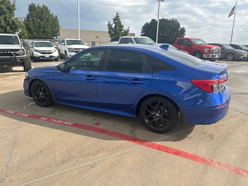 Used 2024 Honda Civic Sport image 4