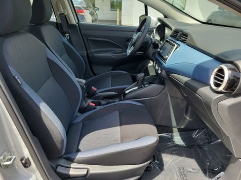 Used 2025 Nissan Versa SV w/ Trunk Package FWD image 31