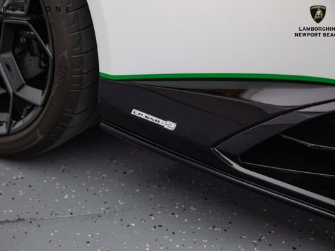 Used 2023 Lamborghini Huracan Tecnica image 6