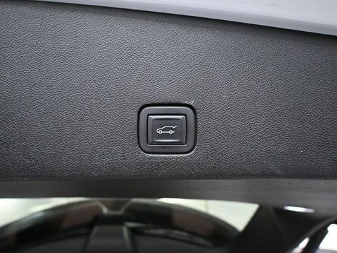 Used 2024 Cadillac XT6 Sport w/ Platinum Package image 48