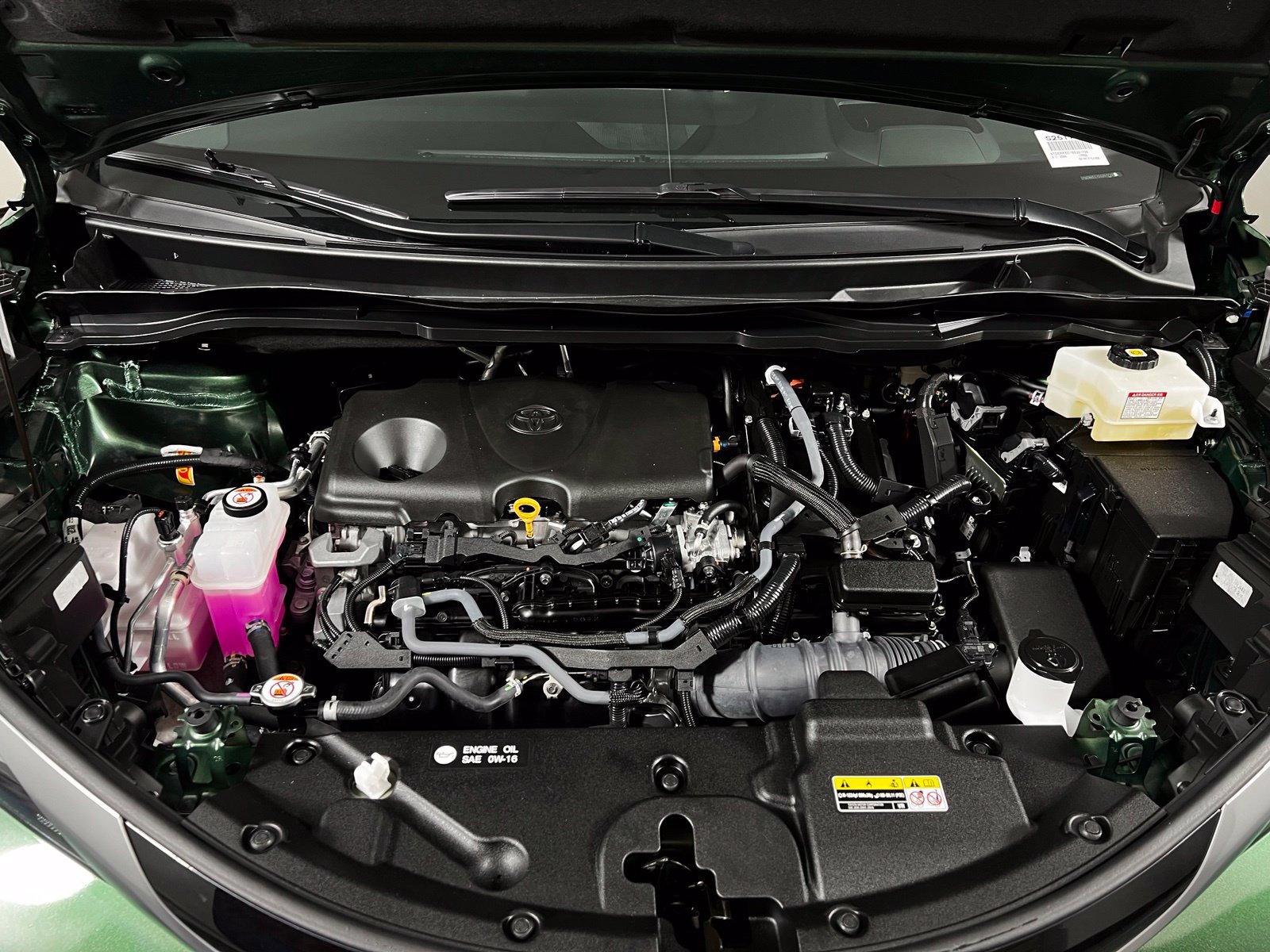 Certified 2025 Toyota Sienna Platinum FWD image 9