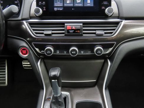 Certified 2022 Honda Accord Sport image 19