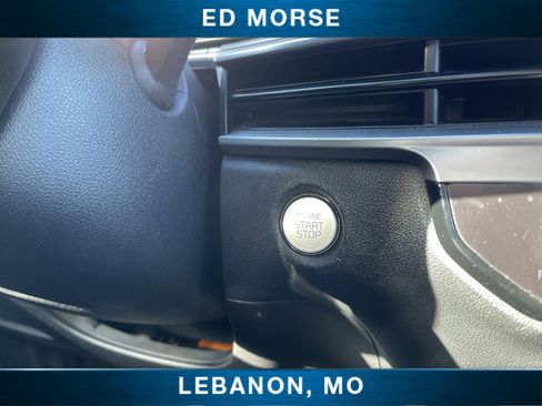 Used 2024 Kia Sorento S image 16