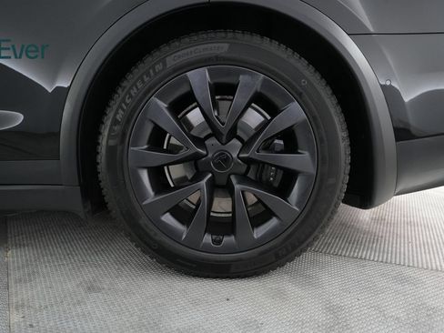 Used 2023 Tesla Model X AWD/4WD image 9