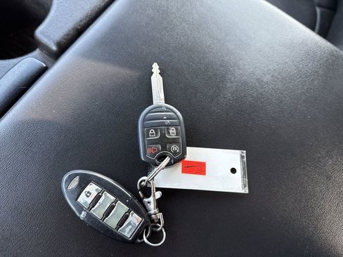 Used 2012 Ford F250 Lariat w/ Lariat Interior Pkg image 23