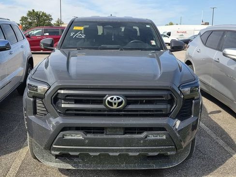 Used 2024 Toyota Tacoma SR5 AWD/4WD image 2