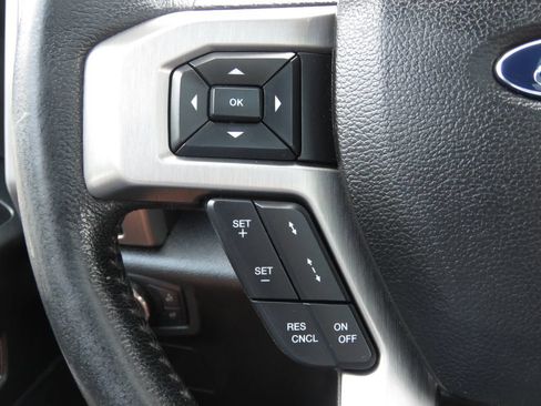Used 2015 Ford F150 Platinum w/ Equipment Group 701A Luxury AWD/4WD image 21