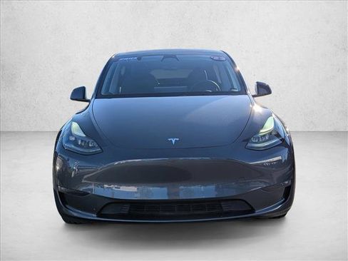 Used 2023 Tesla Model Y Performance image 2