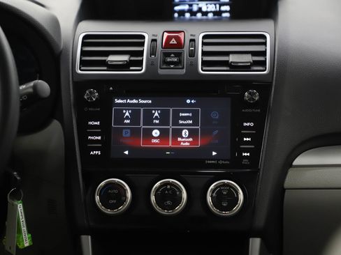 Used 2018 Subaru Forester 2.5i Premium image 15