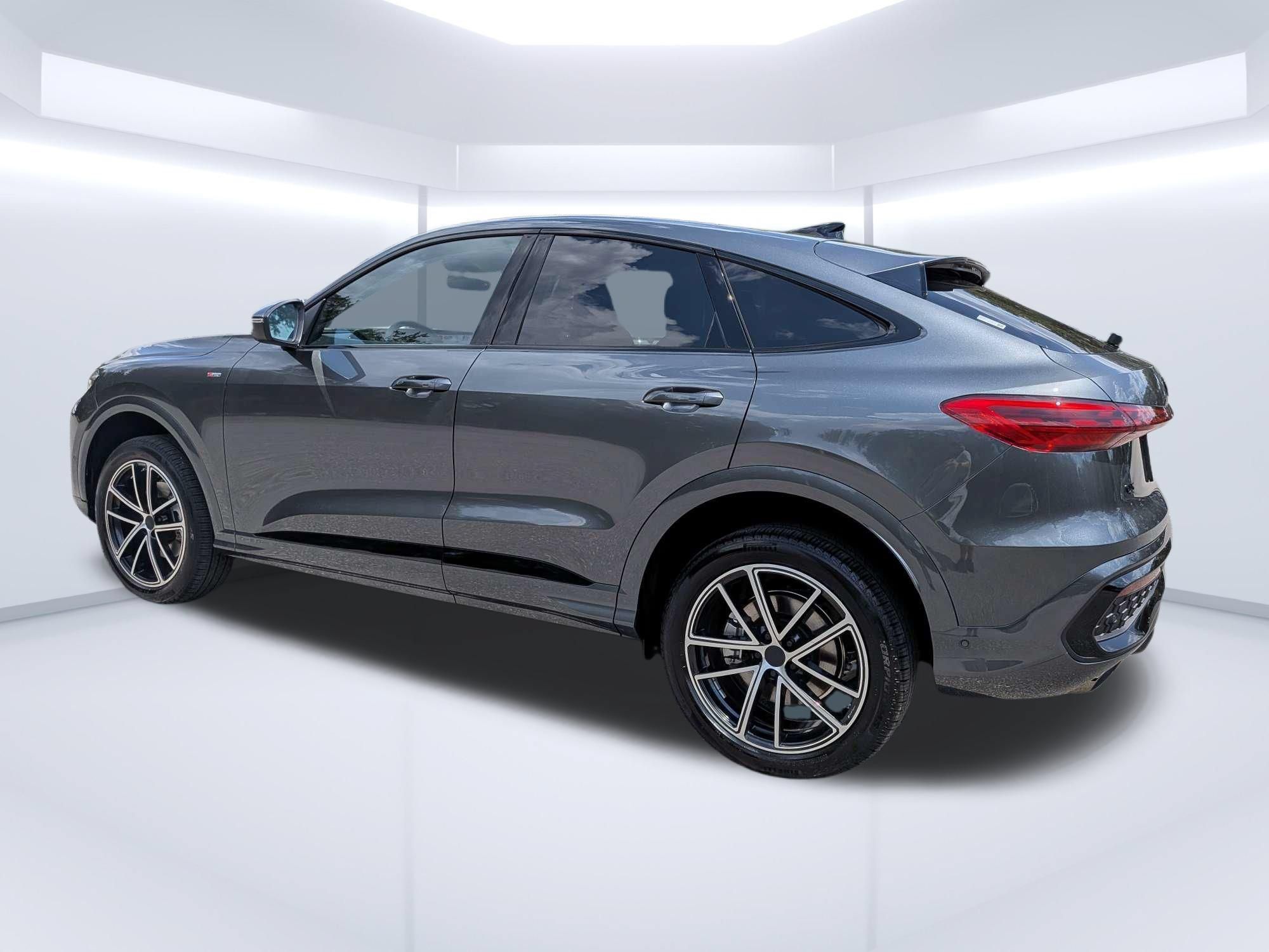 New 2026 Audi Q5 Premium Plus AWD/4WD image 5