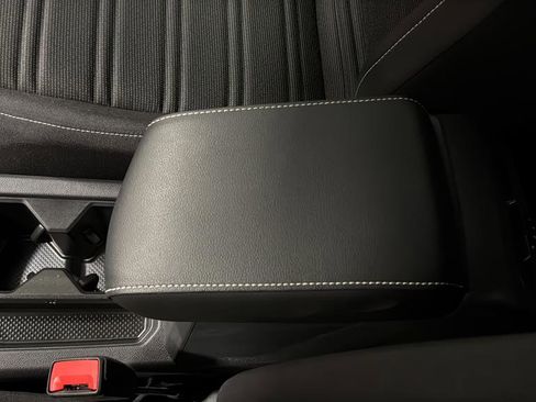 Used 2024 Volkswagen Tiguan S image 19