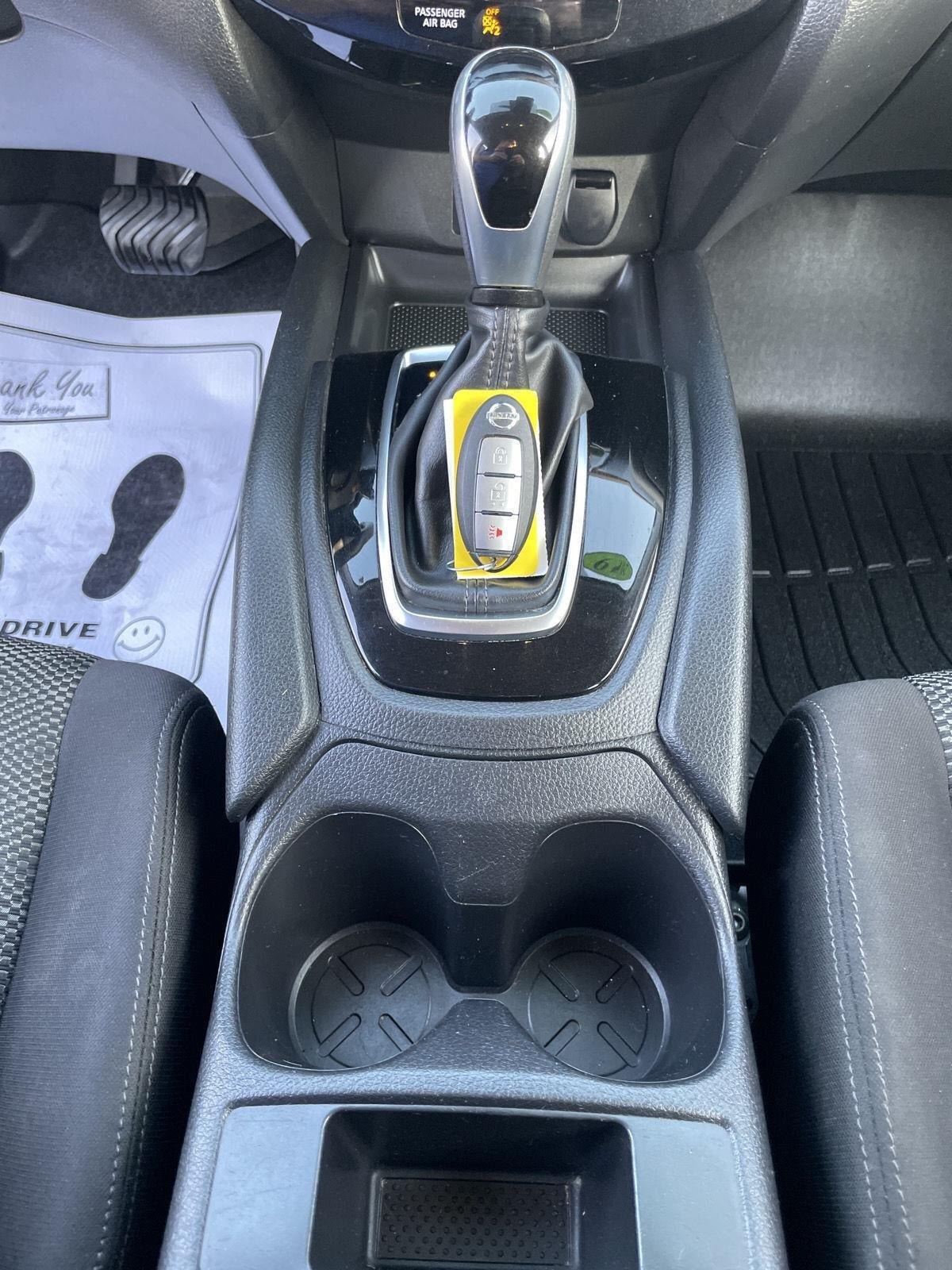 Used 2019 Nissan Rogue Sport SV AWD/4WD image 19
