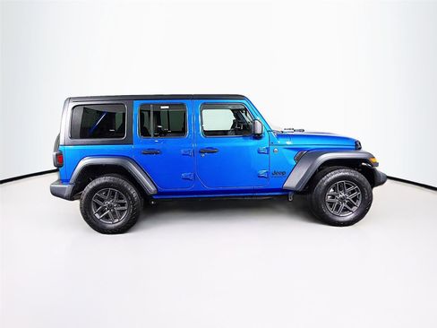 Used 2024 Jeep Wrangler Unlimited Sport AWD/4WD image 8