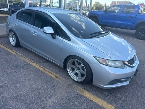 Used 2013 Honda Civic LX image 3