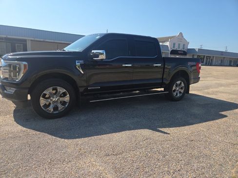 Used 2022 Ford F150 Platinum w/ Equipment Group 701A High AWD/4WD image 5