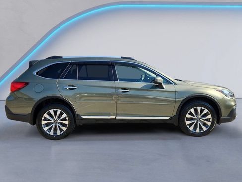 Used 2018 Subaru Outback 2.5i Touring w/ Protection Package #1 AWD/4WD image 3