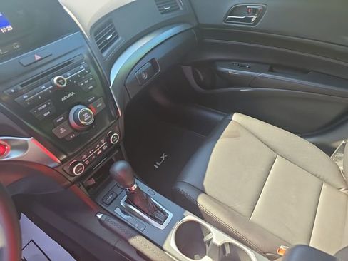 Used 2018 Acura ILX FWD image 24
