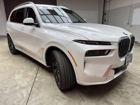 Certified 2024 BMW X7 xDrive40i w/ Climate Comfort Package AWD/4WD image 6