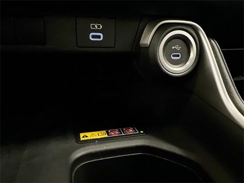 Used 2024 Toyota Grand Highlander XLE image 12