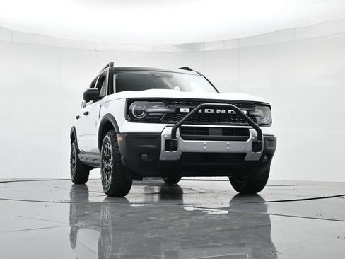 Used 2025 Ford Bronco Sport Outer Banks w/ Sasquatch Outer Banks Package AWD/4WD image 32