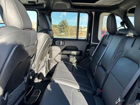 Used 2024 Jeep Wrangler Unlimited Sahara w/ Technology Group image 18