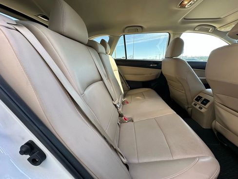 Used 2017 Subaru Outback 2.5i Limited image 14