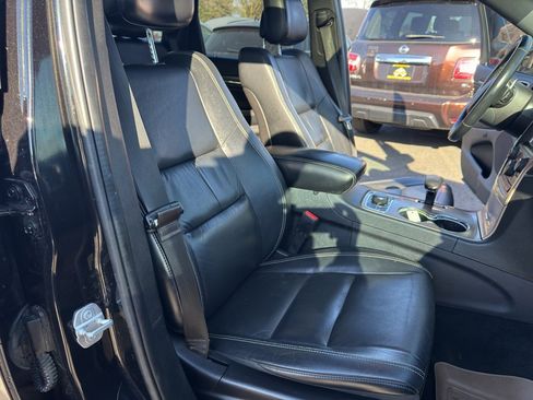 Used 2015 Jeep Grand Cherokee Limited w/ Trailer Tow Group IV image 17