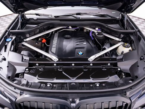 Certified 2026 BMW X7 xDrive40i AWD/4WD image 33
