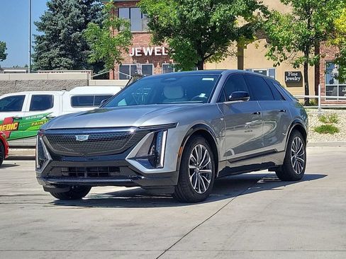 Used 2024 Cadillac Lyriq Sport AWD/4WD image 4