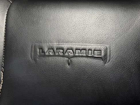 Used 2015 RAM 1500 Laramie w/ Convenience Group AWD/4WD image 30