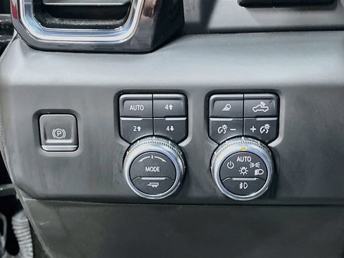 Used 2023 GMC Sierra 1500 Denali Ultimate AWD/4WD image 10