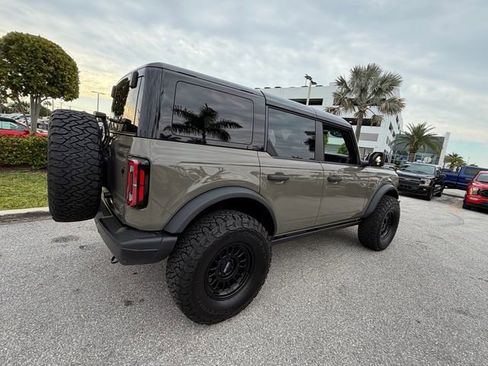Used 2025 Ford Bronco Badlands AWD/4WD image 12