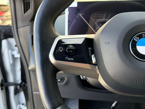 Used 2026 BMW iX xDrive60 image 25