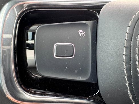 Used 2025 Lincoln Navigator L Reserve w/ Jet Appearance Package image 18