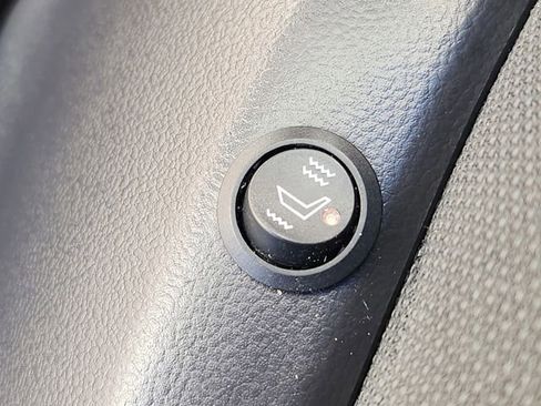 Used 2020 Toyota Corolla SE image 24