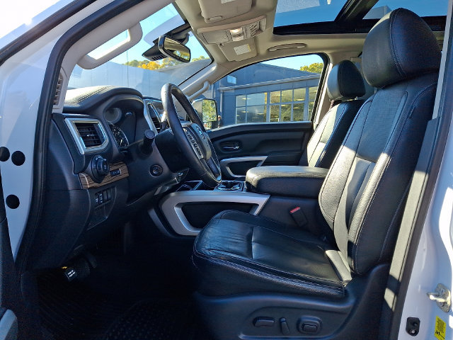 Used 2021 Nissan Titan SL w/ Moonroof Package AWD/4WD image 14