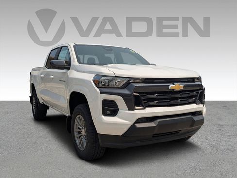 New 2024 Chevrolet Colorado LT w/ LT Convenience Package II image 5
