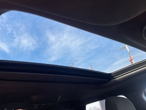 Used 2024 Dodge Durango SXT image 45