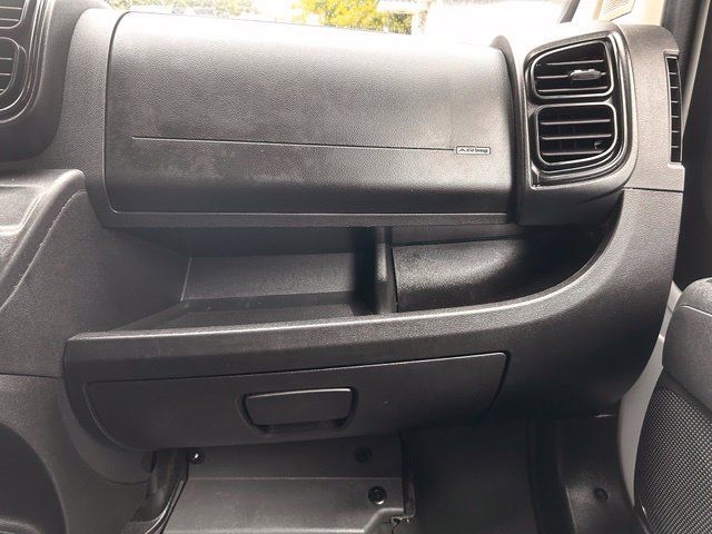 Used 2025 RAM ProMaster 2500 w/ Convenience Group FWD image 24