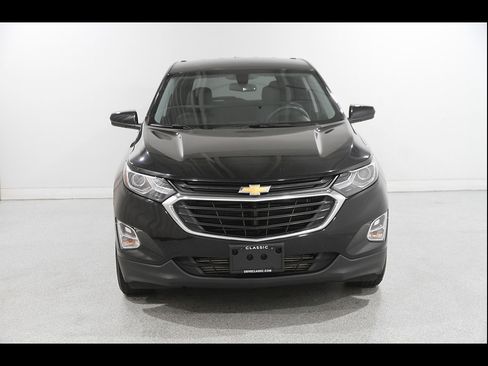 Used 2019 Chevrolet Equinox LT FWD image 2