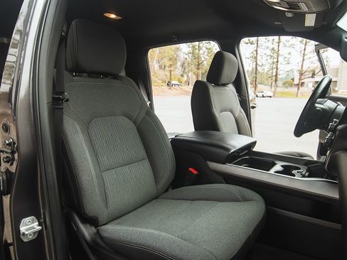 Used 2021 RAM 1500 Big Horn image 17