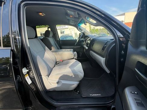 Used 2012 Toyota Tundra 4x4 Double Cab w/ Tow Pkg image 11