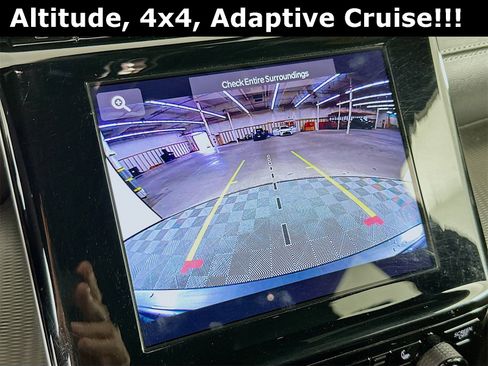 Used 2024 Jeep Grand Cherokee Altitude image 14