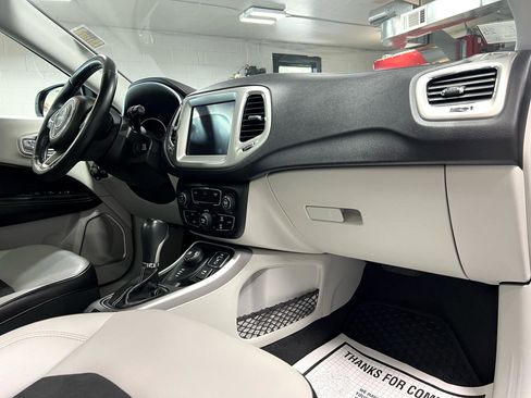 Used 2018 Jeep Compass Latitude w/ Popular Equipment Group image 14