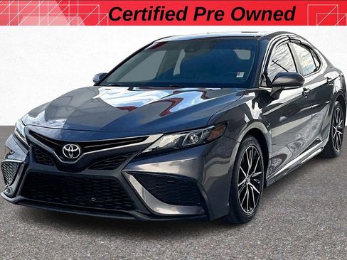 Certified 2022 Toyota Camry SE w/ Convenience Package image 4
