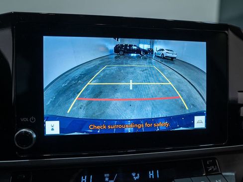 Used 2025 Toyota Camry LE image 23