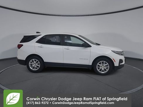 Used 2024 Chevrolet Equinox LS w/ LS Convenience Package FWD image 16