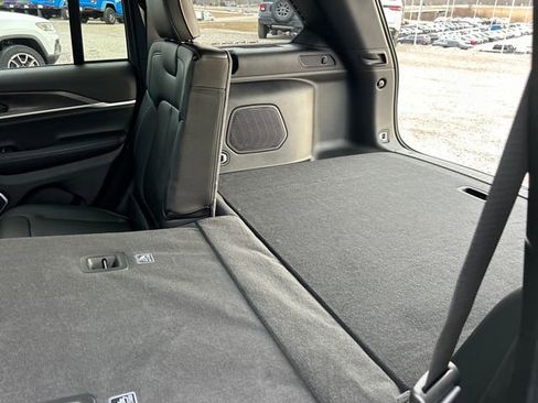 New 2026 Jeep Grand Cherokee Limited image 43