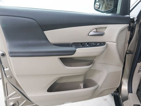 Used 2013 Honda Odyssey EX-L image 21